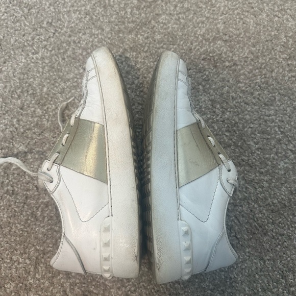 OPEN SNEAKER WITH METALLIC STRIPE - Picture 3 of 11